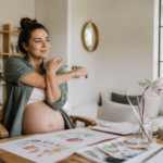 Grossesse énergie holistique : Éveillez votre énergie créative et préparez-vous à l&rsquo;accouchement !