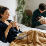 Gestion du Stress Post-Accouchement : Retrouver Équilibre et Sérénité